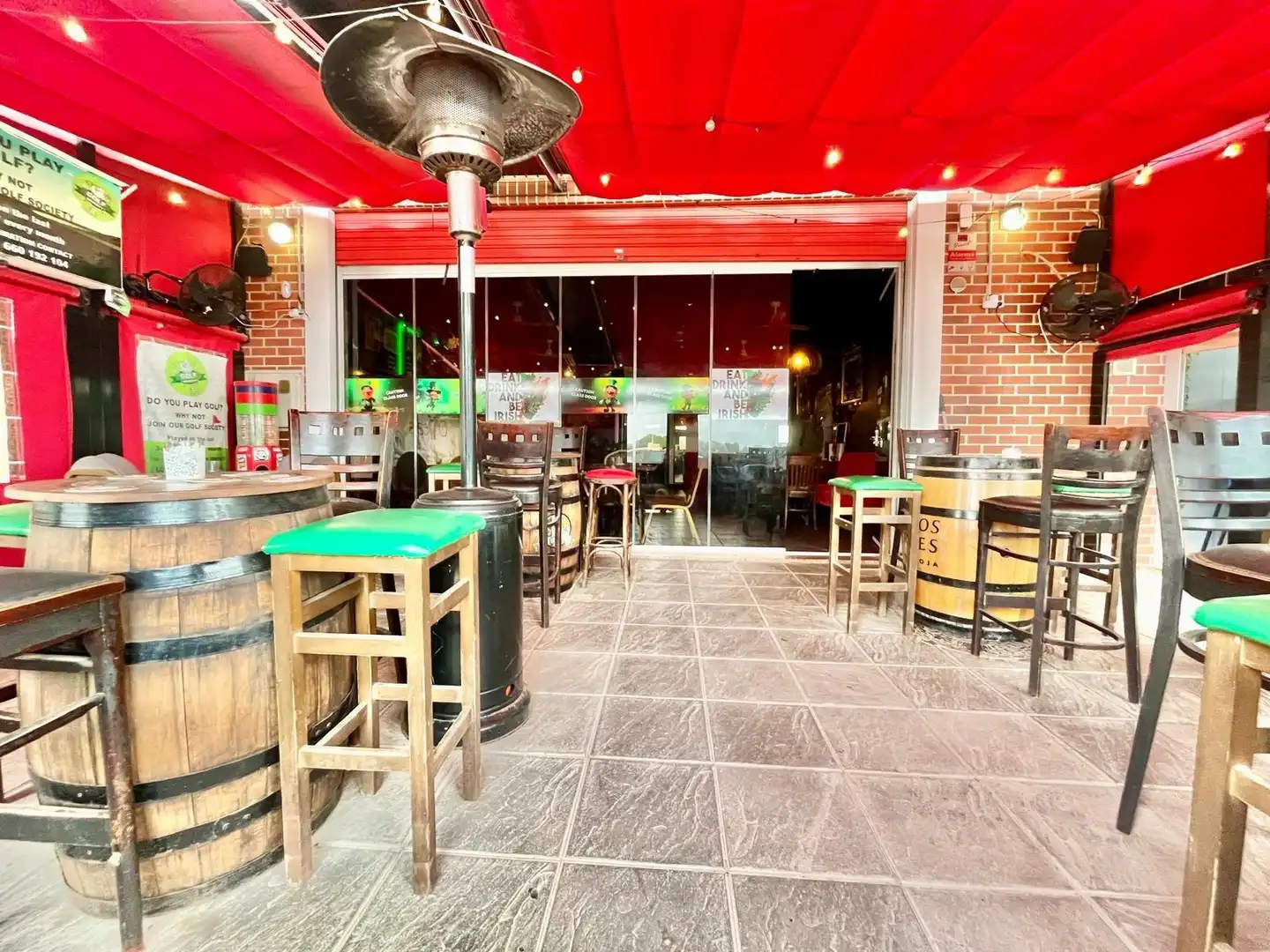 Terrassa de Local de lloguer en Orihuela