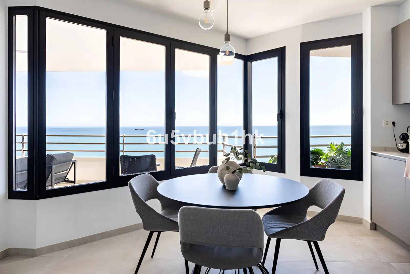 Esszimmer von Erdgeschoss zum Verkauf in Málaga mit Klimaanlage, Terrasse und Möbliert