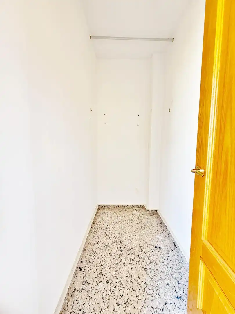 Casa adosada en venta en Almería con Terraza, Trastero y Balcón