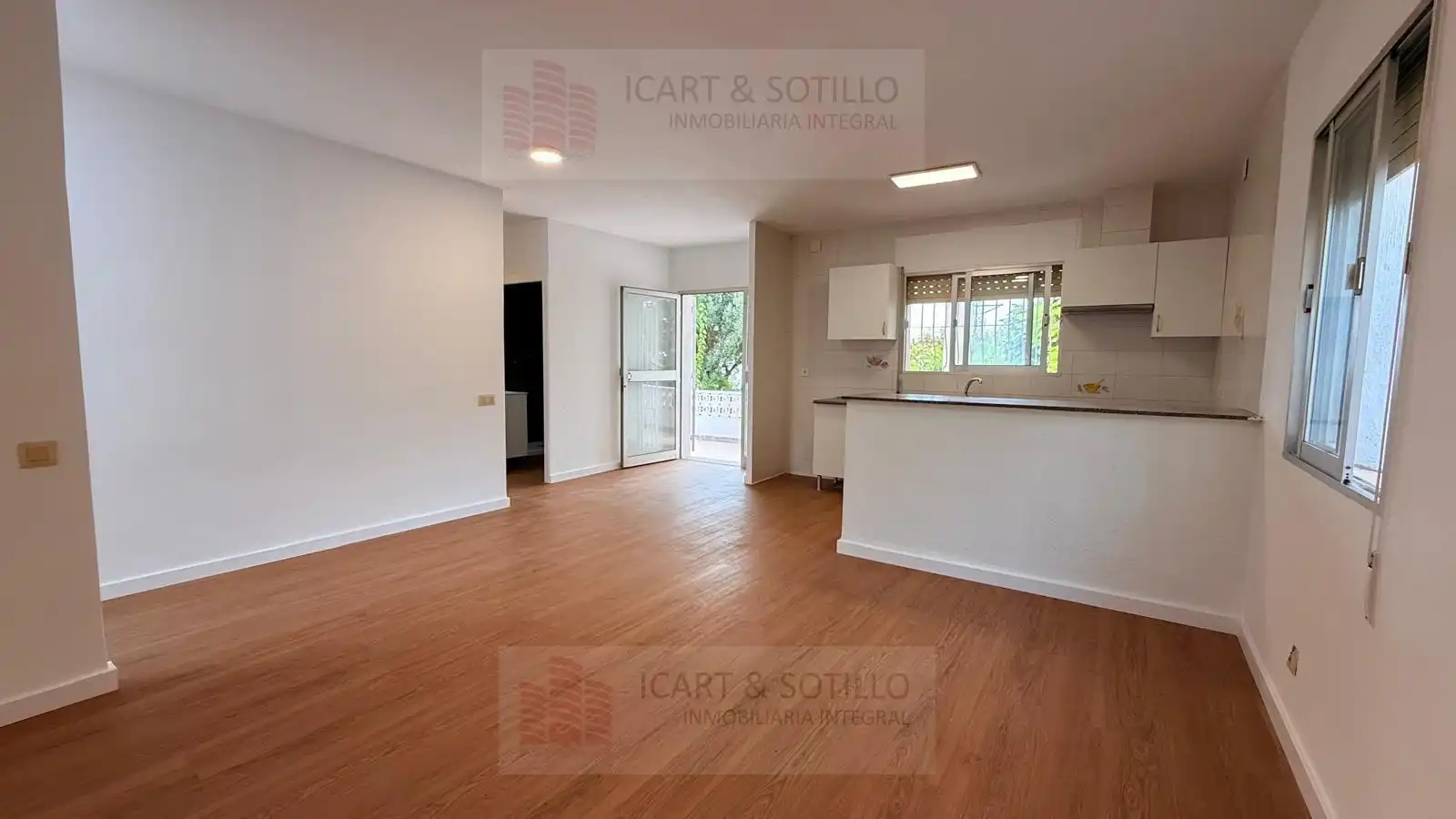 Sala d'estar de Casa o xalet en venda en Alcanar amb Terrassa i Traster