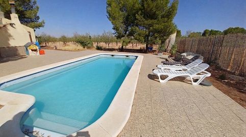 Chalet en venta en Roda La, 2 dormitorios.