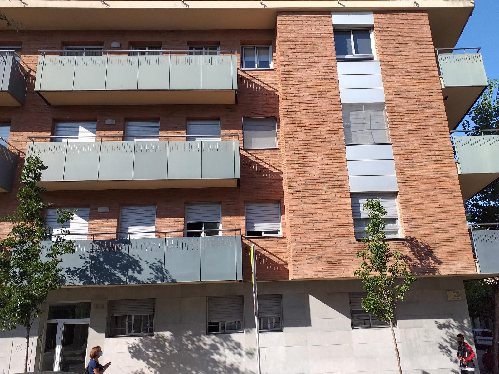Vista exterior de Garatge en venda en Sant Feliu de Llobregat