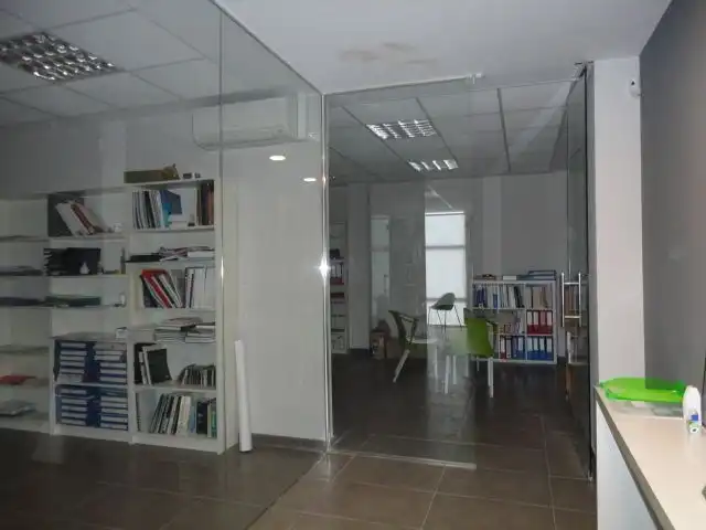 Nave industrial en venta en La Pobla de Vallbona