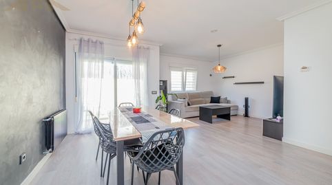 Foto 3 de Casa adosada en venta en Calle Camilo José Cela, Esquivias, Toledo