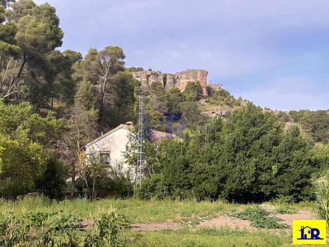 Casa-chalet en Venta en PALOMERA. en Los Tiradores