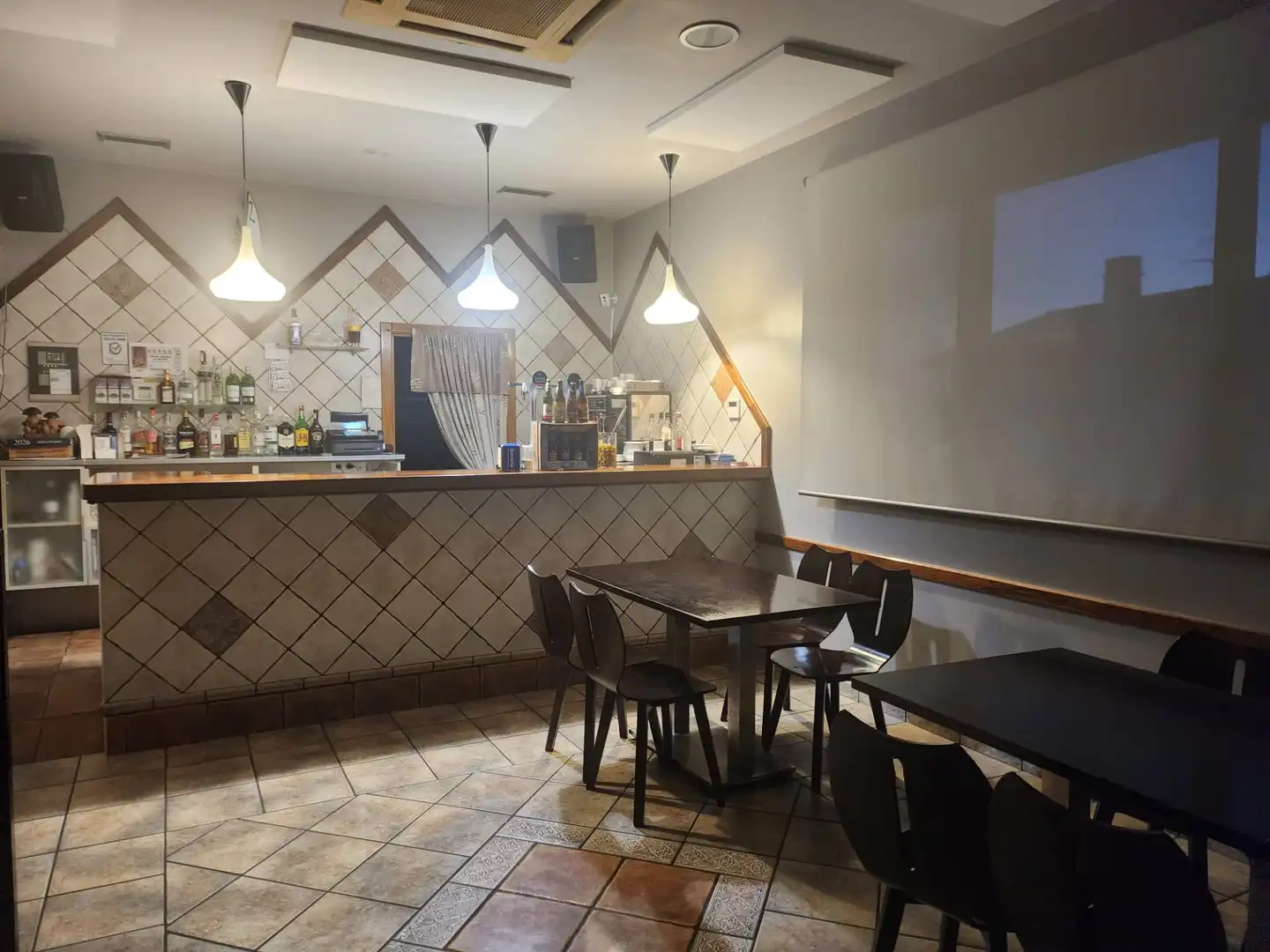 Local en venta en Juslapeña / Txulapain con Aire acondicionado, Calefacción y Parquet