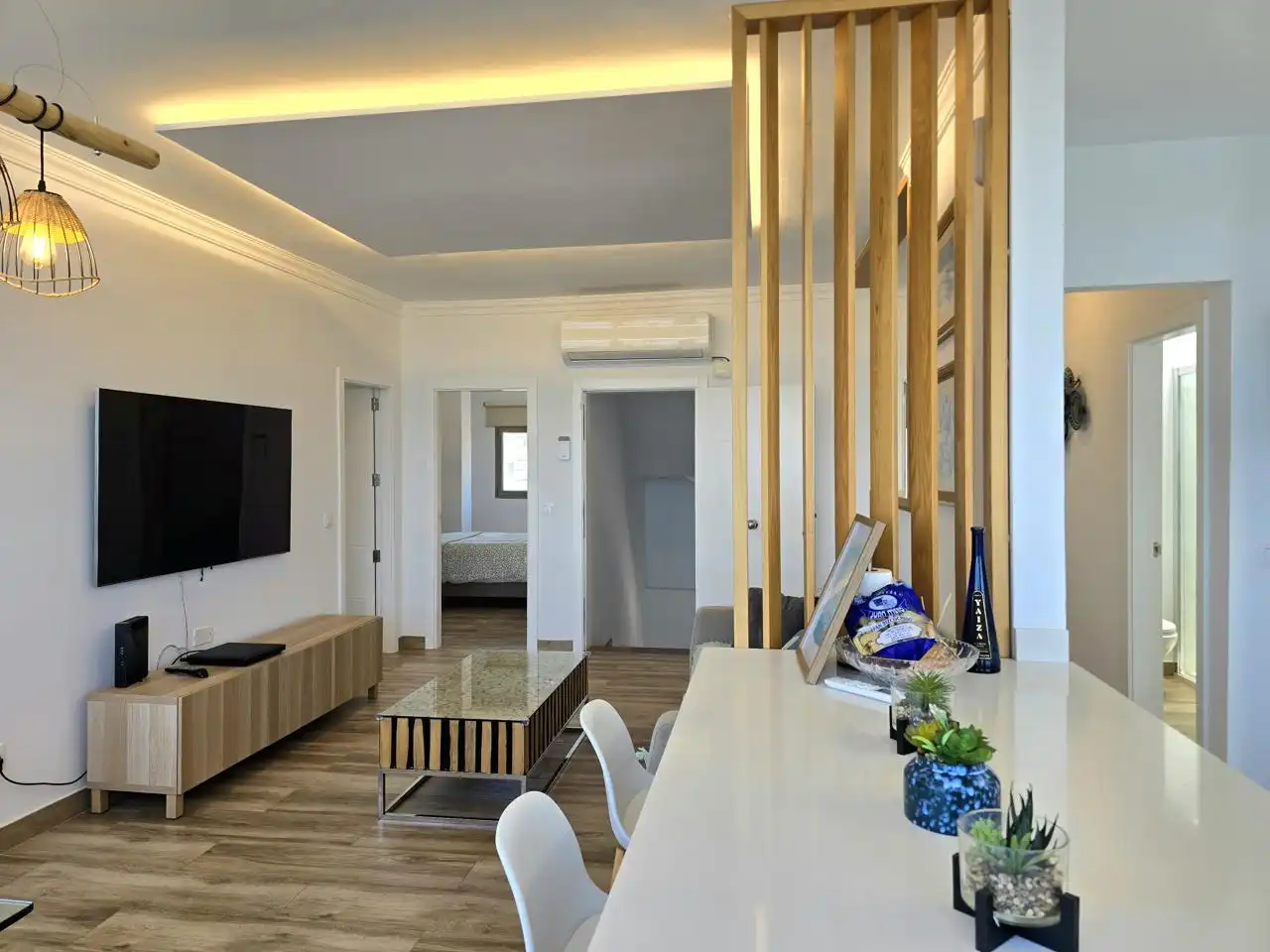 Sala d'estar de Pis de lloguer en Agüimes amb Aire condicionat, Terrassa i Moblat