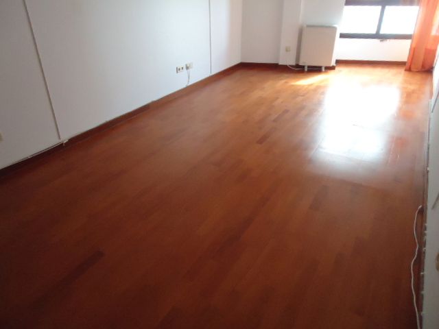 Sala d'estar de Apartament en venda en Pinto amb Calefacció, Parquet i Traster