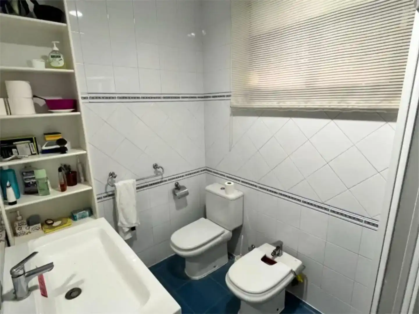 Baño de Casa adosada en venta en Isla Mayor con Aire acondicionado y Trastero