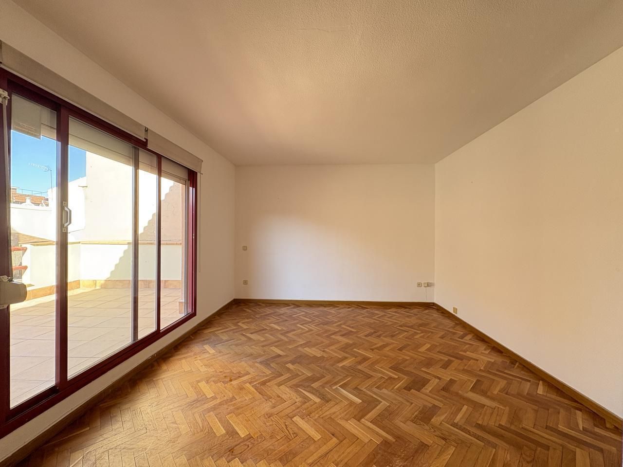 Àtic de lloguer a De Iriarte, Guindalera