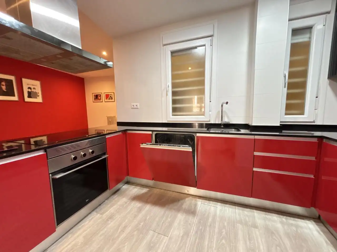Cocina de Piso para compartir en Madrid con Aire acondicionado y Amueblado