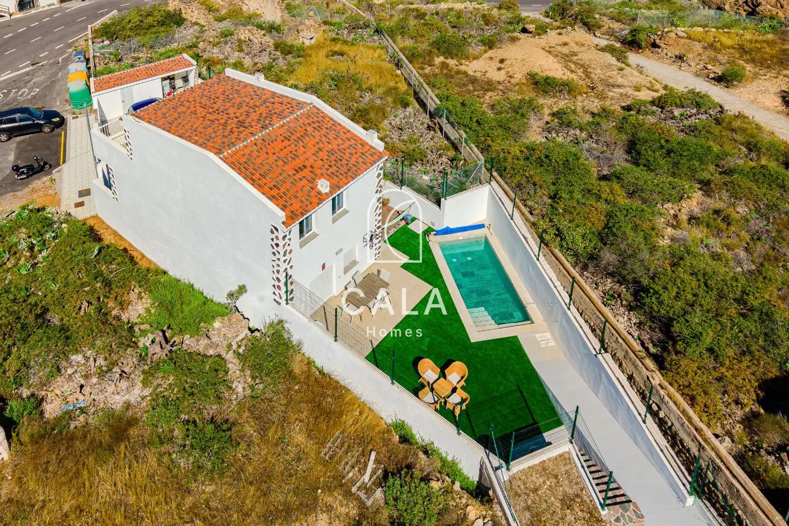 Vista exterior de Casa o xalet en venda en Adeje amb Aire condicionat, Calefacció i Terrassa