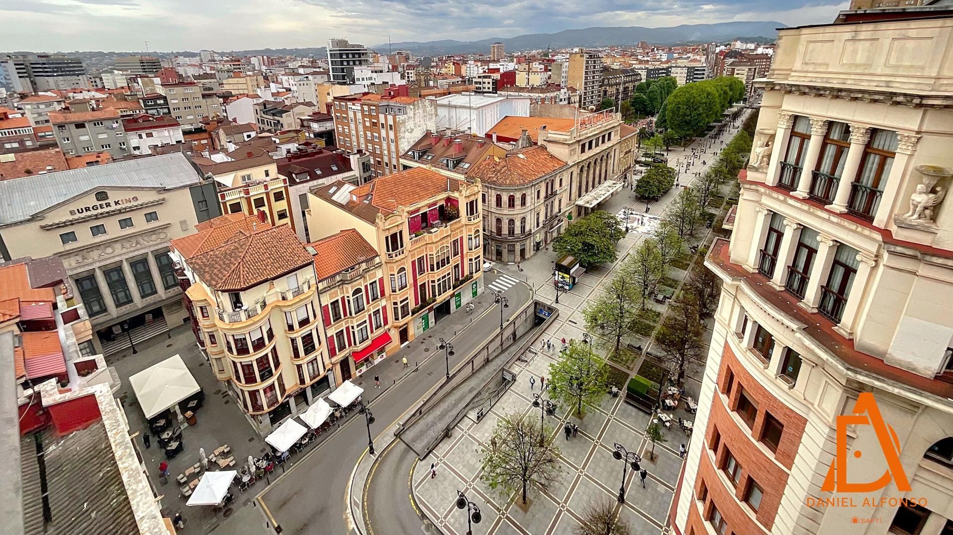 Vista exterior de Pis en venda en Gijón 