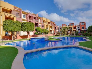 Apartment mit Pool zum Verkauf in Orihuela Costa