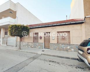 Vista exterior de Casa adosada en venda en Benejúzar amb Terrassa