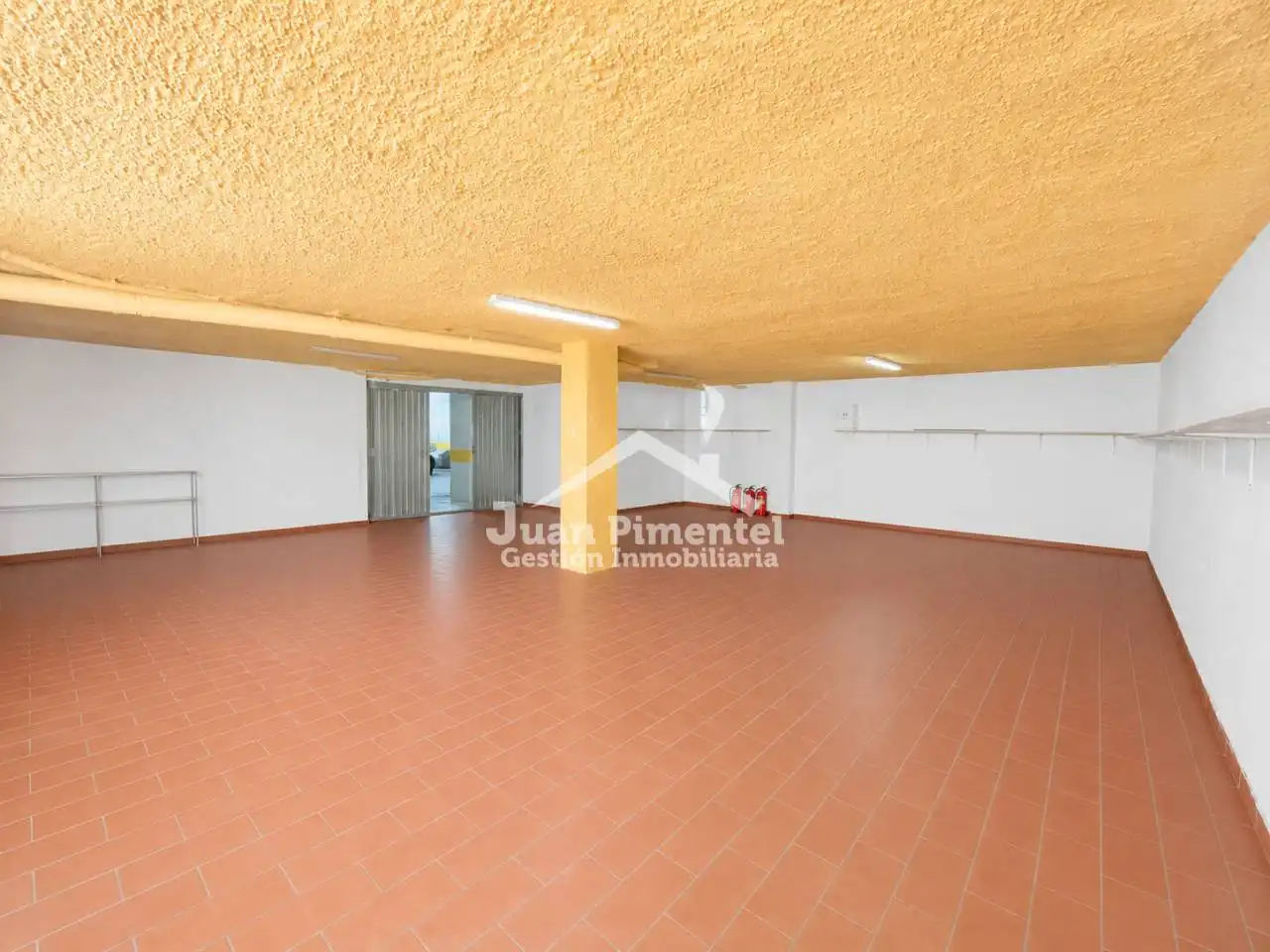 Locale commerciale in affitto a Calle Miguel de Cervantes 1, imagen 3