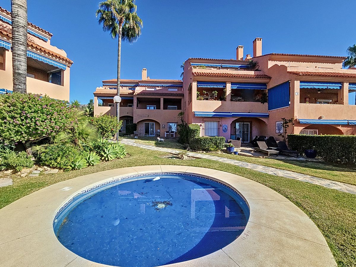 Garden of Apartment for sale in Estepona  with Air Conditioner, Furnished and Internet
