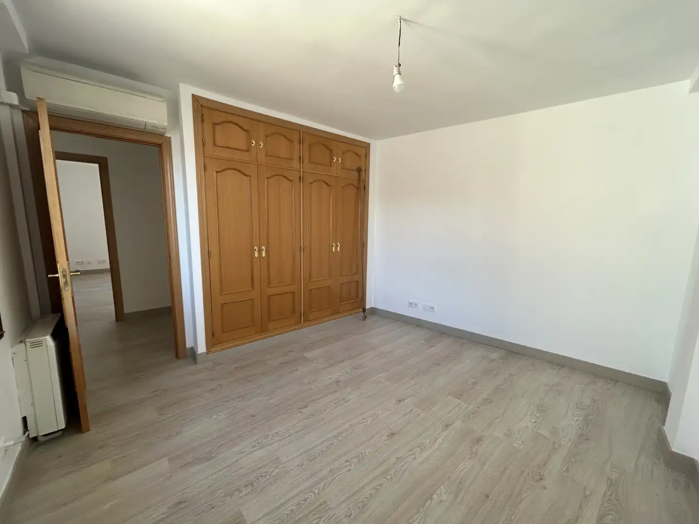 Habitación de Casa o chalet de alquiler en Corpa con Aire acondicionado, Calefacción y Trastero