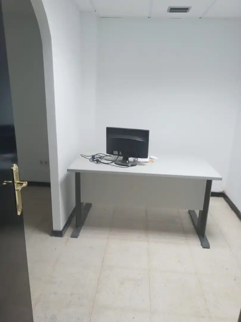 Oficina de alquiler en Elche / Elx