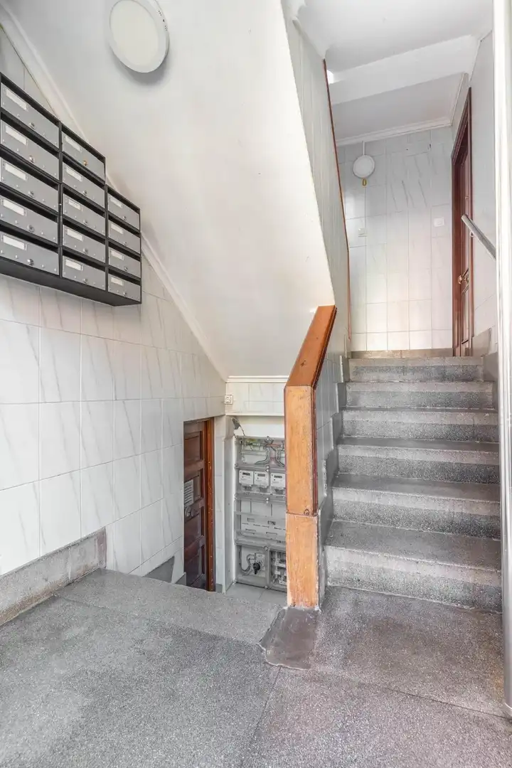 Apartament en venda en Oviedo  amb Calefacció i Moblat