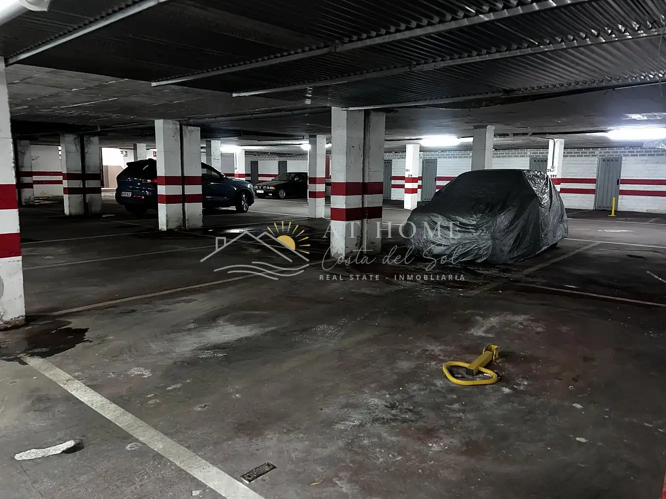 Parkplatz von Garage zum Verkauf in Torrox