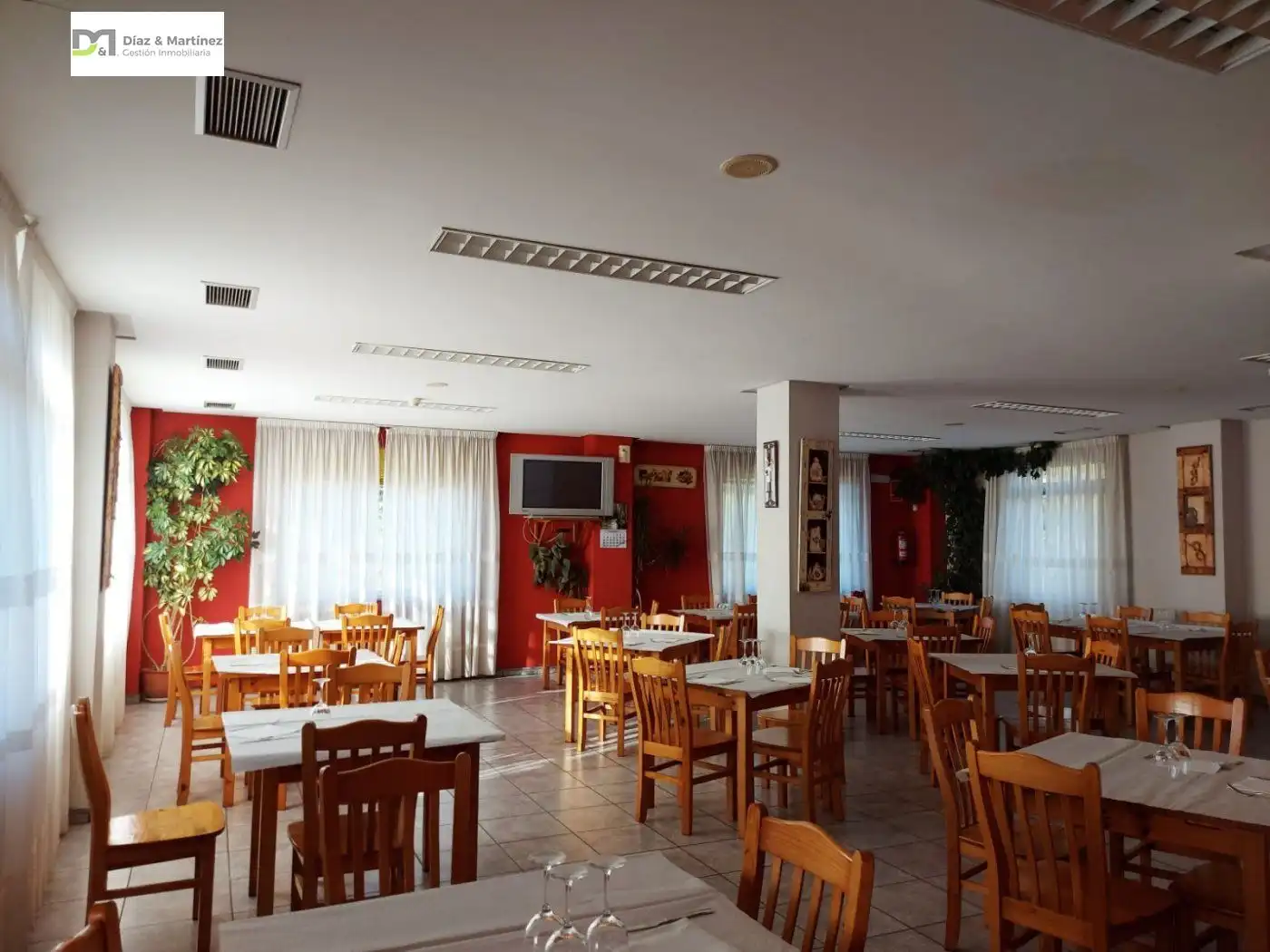 Local comercial en venda a La Robla, imagen 6
