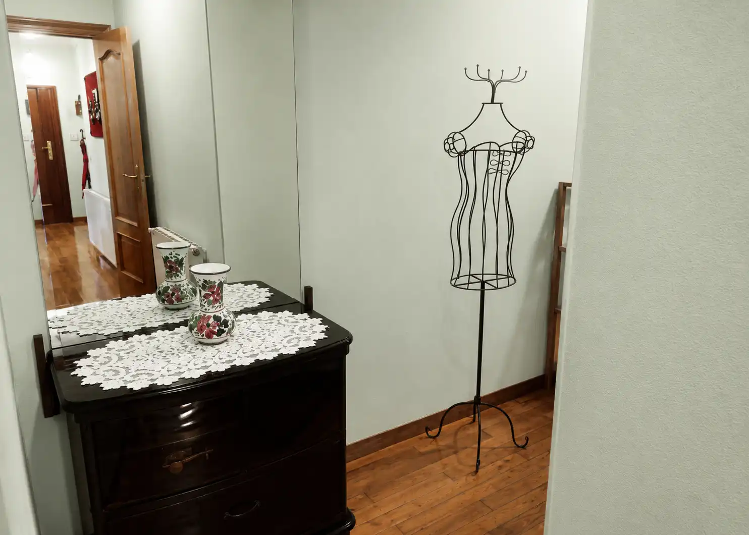 Schlafzimmer von Wohnung zur Miete in Santander mit Heizung, Abstellraum und Möbliert