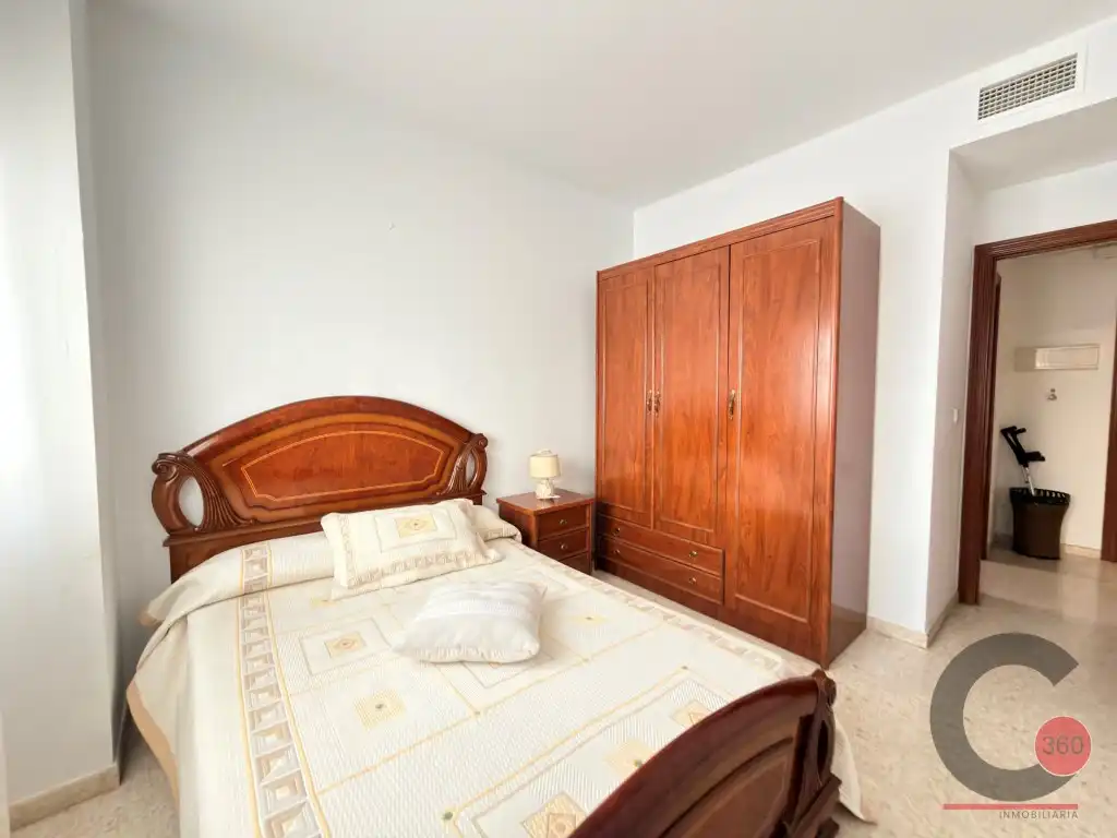 Bedroom of Flat for sale in Badajoz