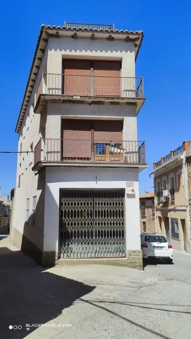 Exterior view of Houses for sale in Lagartera  with Air Conditioner, Parquet flooring and Storage room