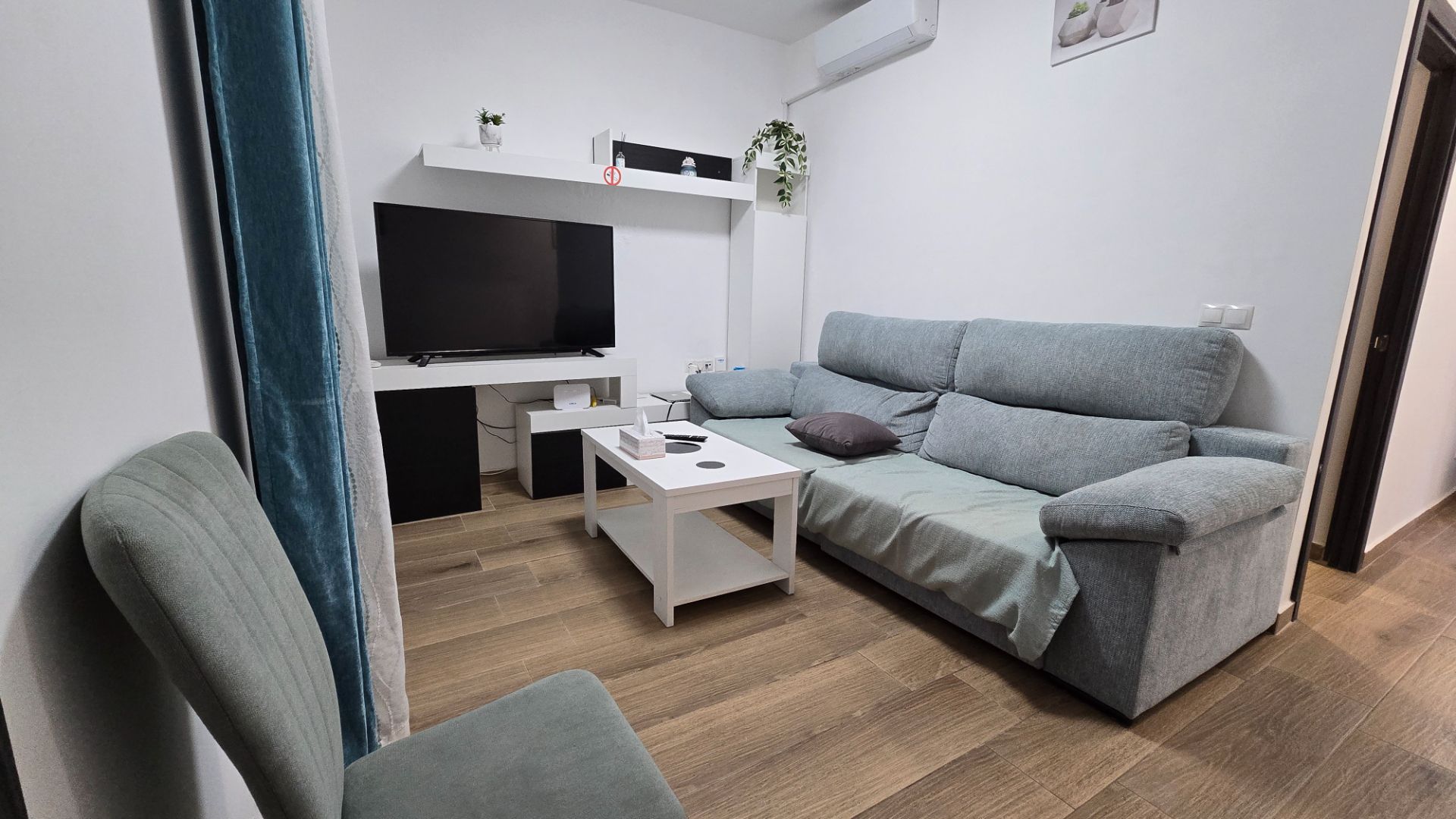 Sala d'estar de Pis per a compartir en  Almería Capital amb Aire condicionat, Calefacció i Terrassa