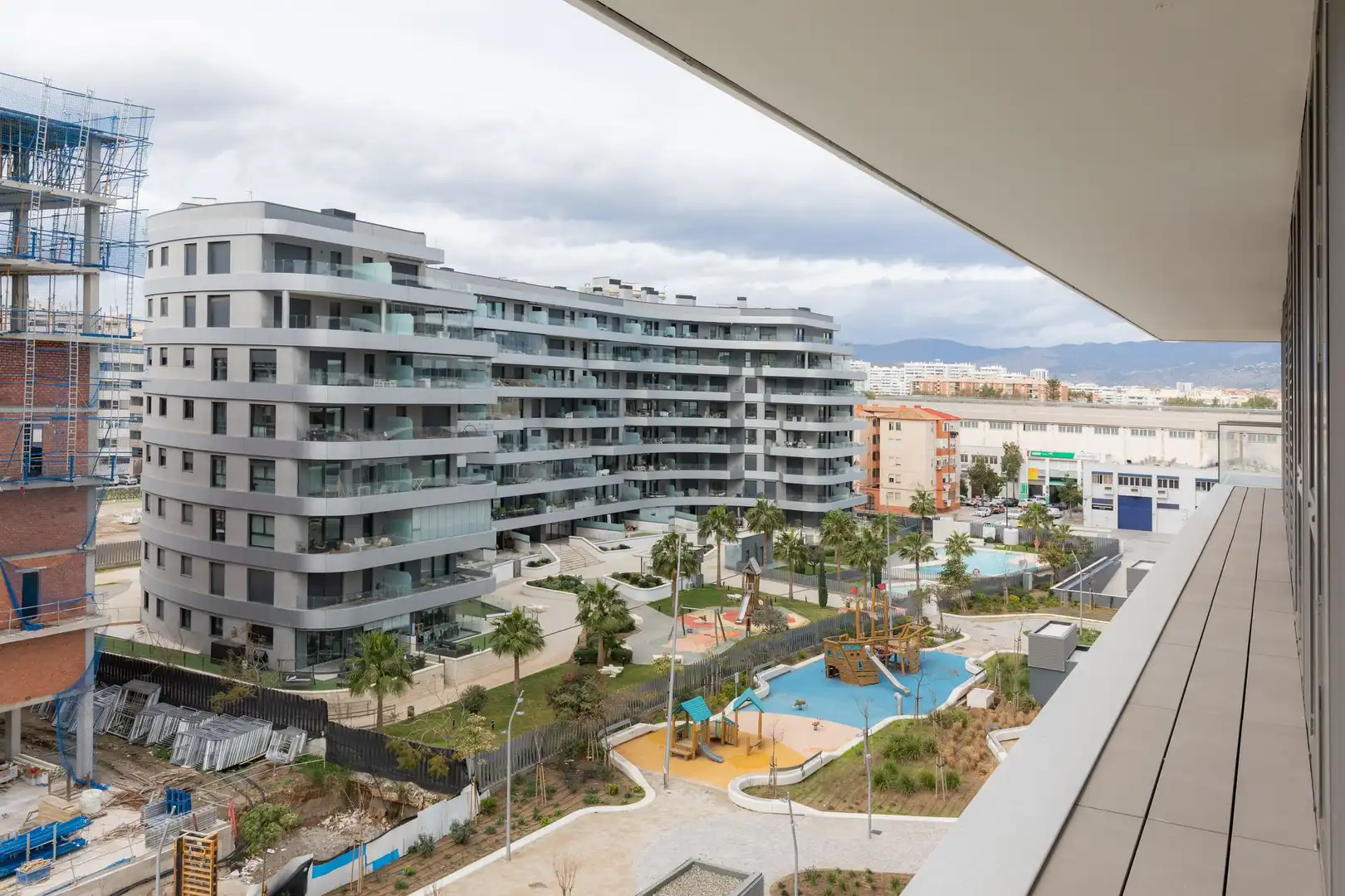 Apartamento de alquiler en Martín Carpena - Torre del Río