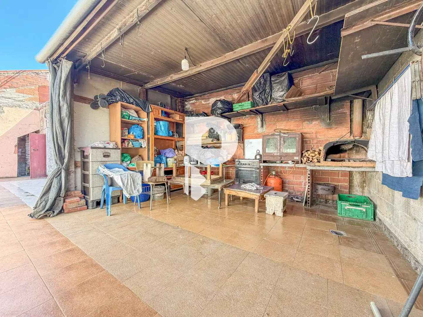 Haus oder Chalet zum Verkauf in Sant Vicenç Dels Horts mit Terrasse, Abstellraum und Fernseher