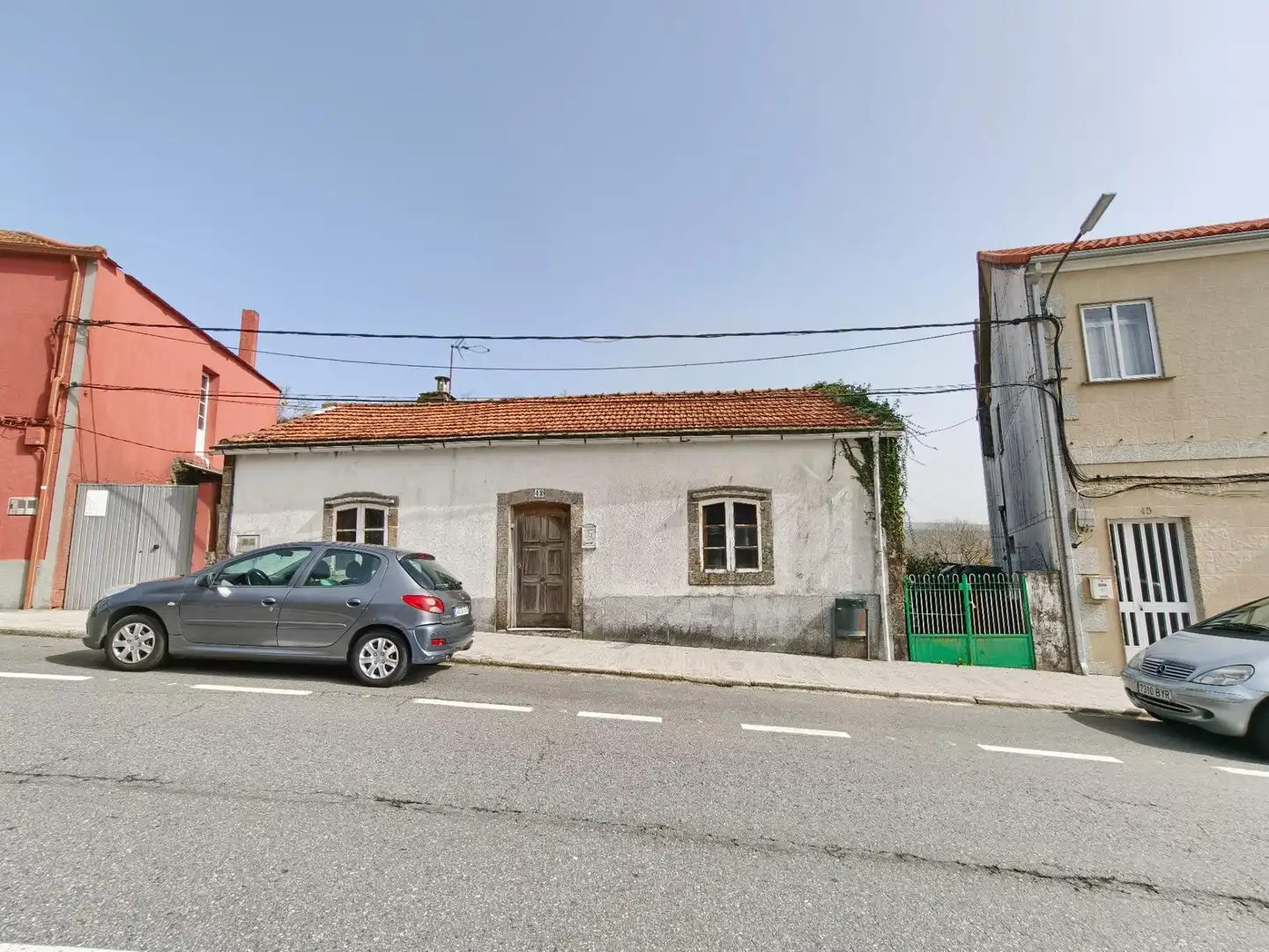 Vista exterior de Casa o xalet en venda en Forcarei amb Jardí privat