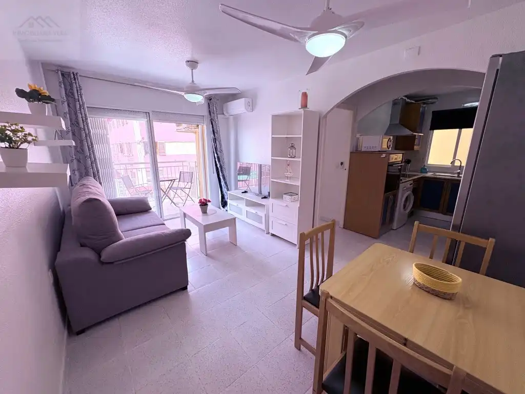 Sala d'estar de Apartament en venda en Mazarrón amb Aire condicionat, Moblat i Piscina comunitària