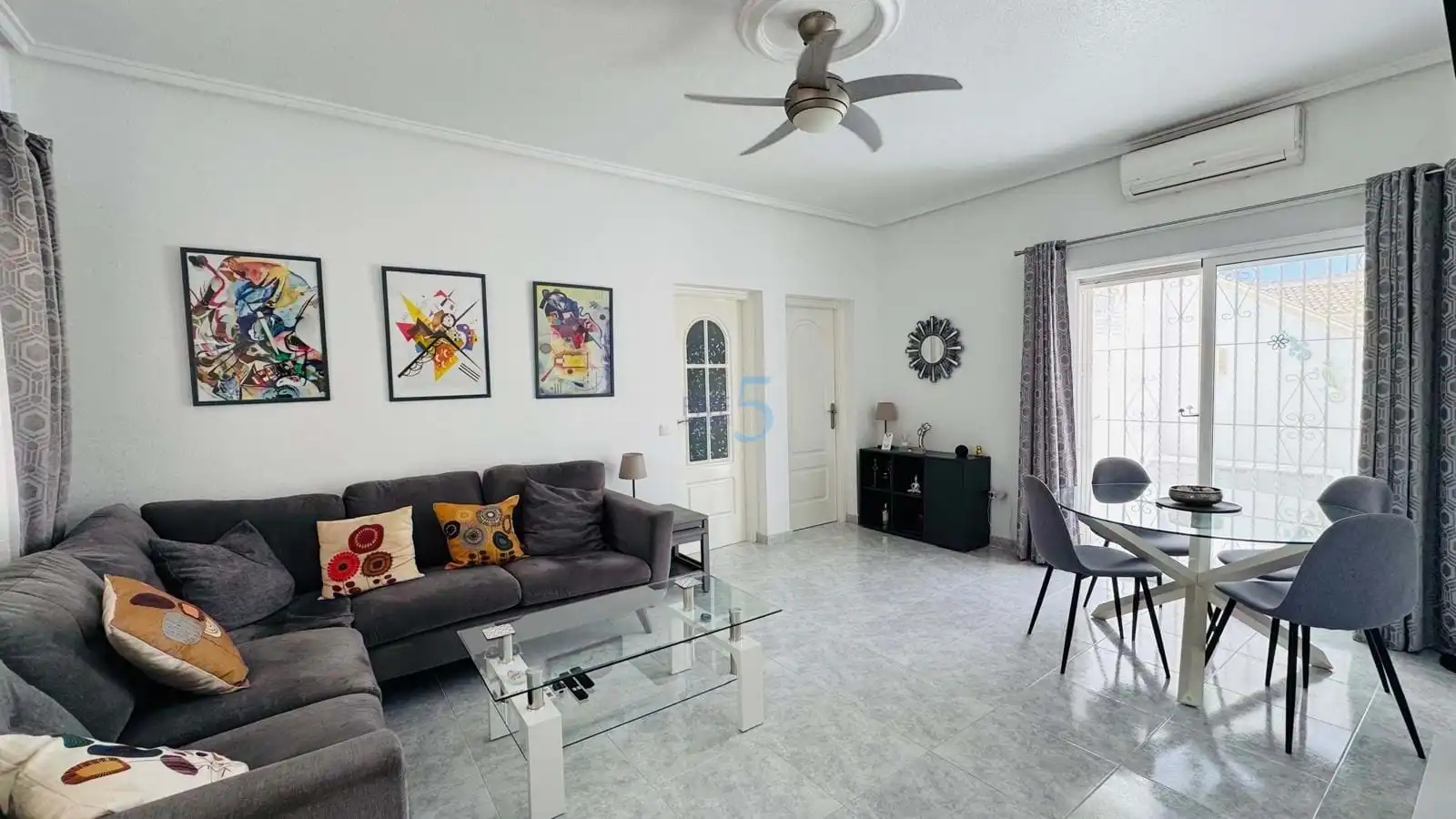 Sala d'estar de Casa o xalet en venda en Rojales amb Aire condicionat, Terrassa i Traster