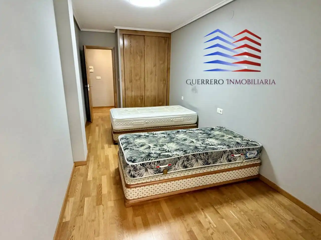 Habitación de Apartamento de alquiler en Barbadás con Calefacción, Trastero y Amueblado