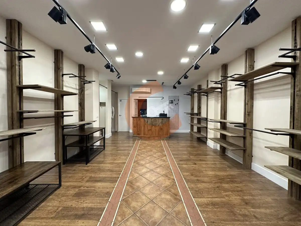 Business premises to rent in Centre, imagen 3
