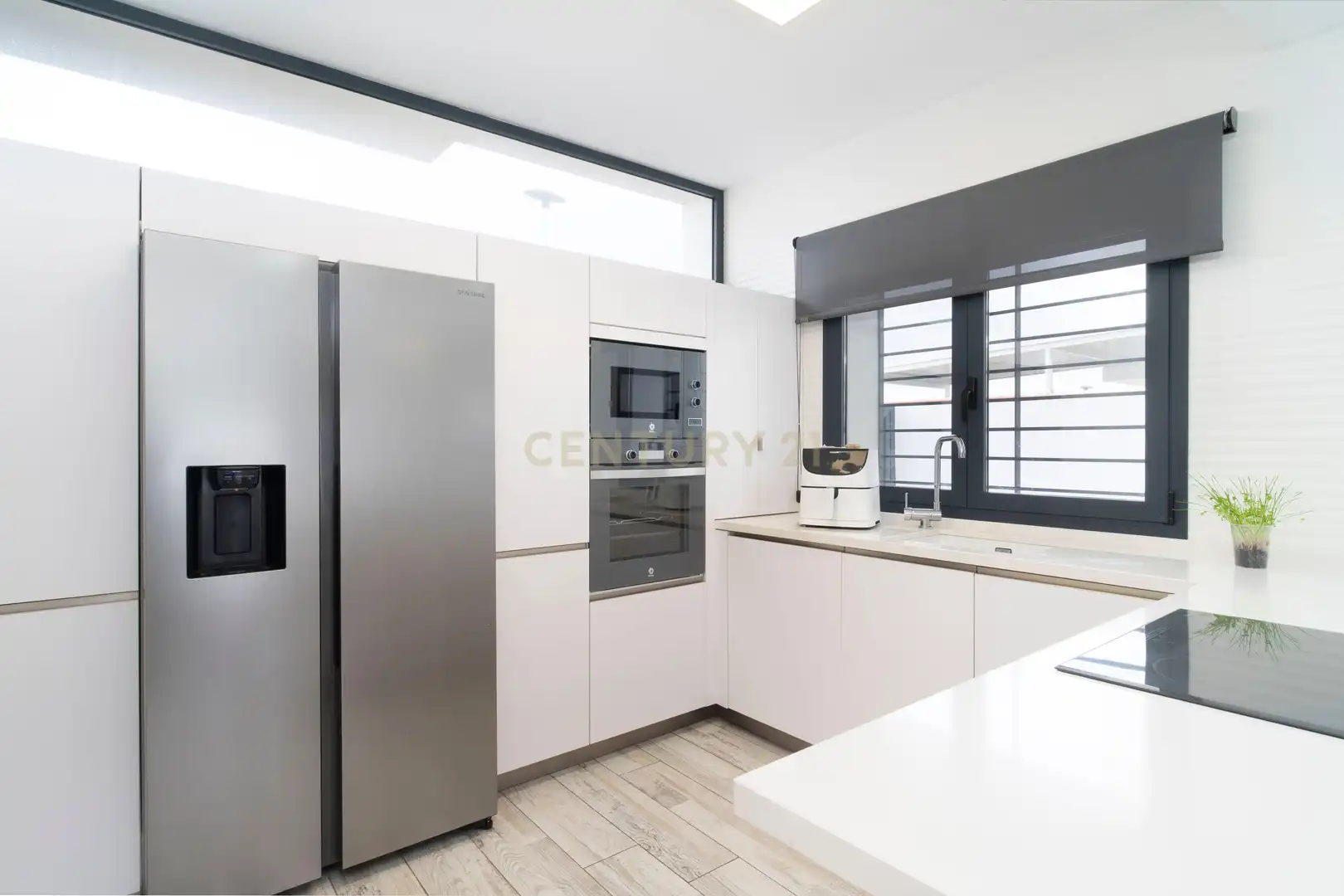 Kitchen of Houses for sale in Málaga  with Air Conditioner, Private garden and Storage room