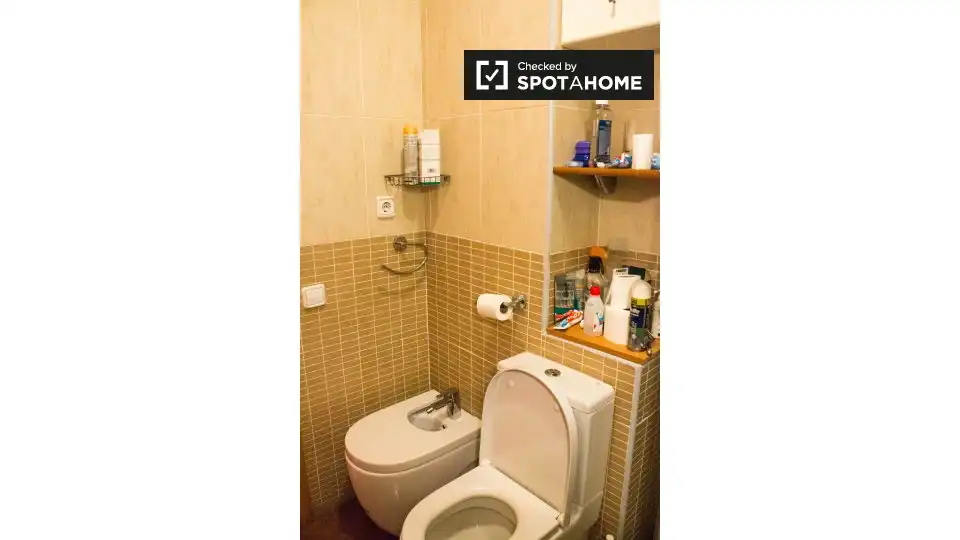 Room in El Clot