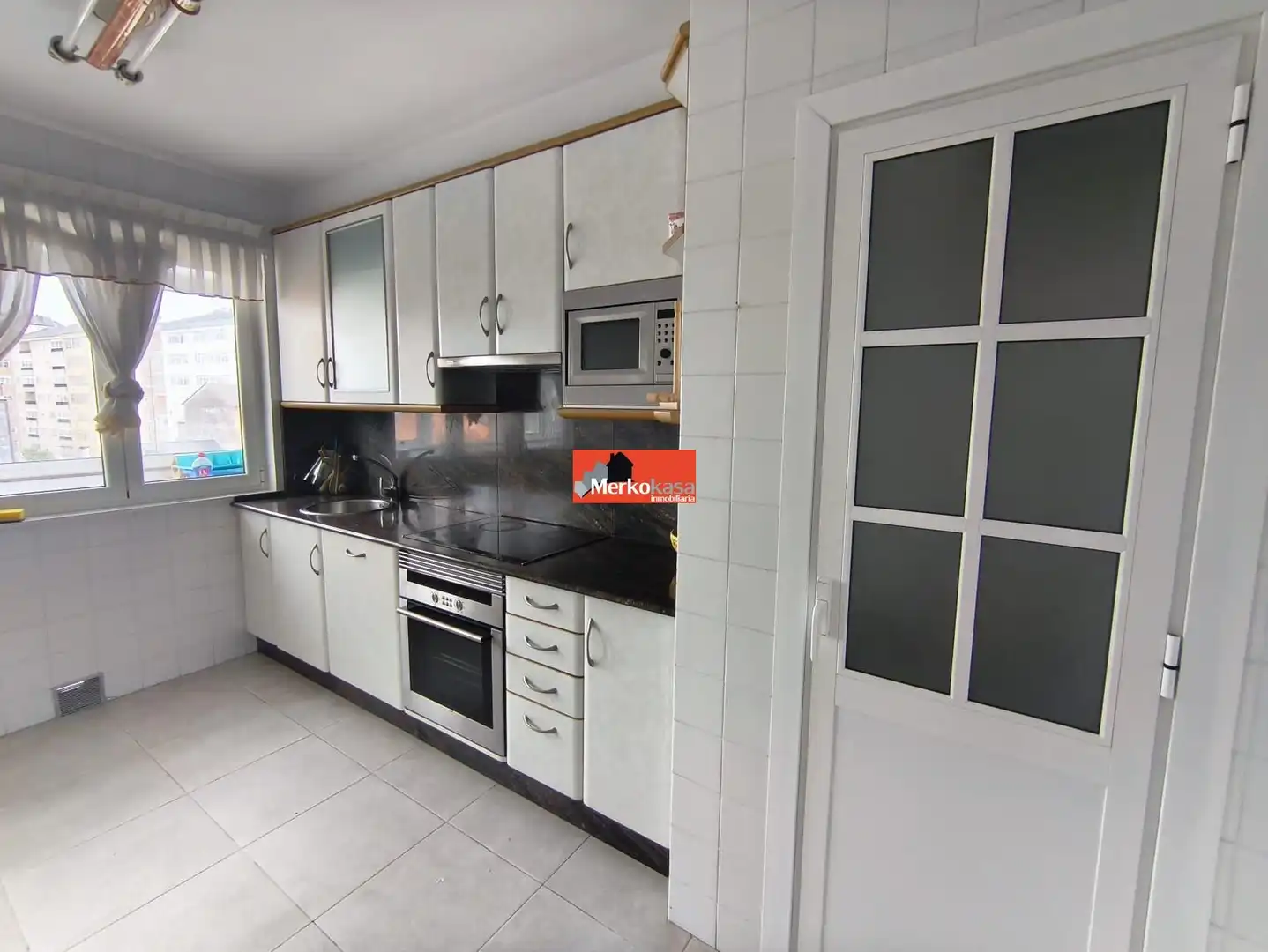 Küche von Wohnung zur Miete in Lugo mit Heizung und Möbliert