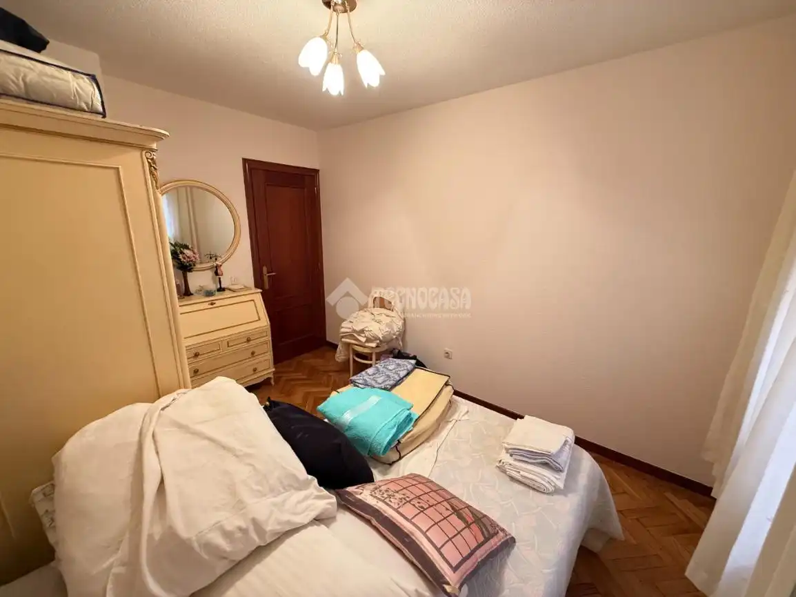 Schlafzimmer von Wohnung zum Verkauf in Guadalajara mit Heizung