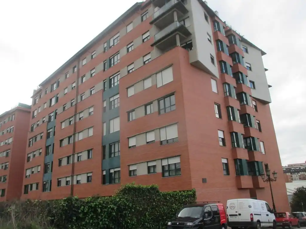 Piso con terraza en venta en Calle Mayorazu 22