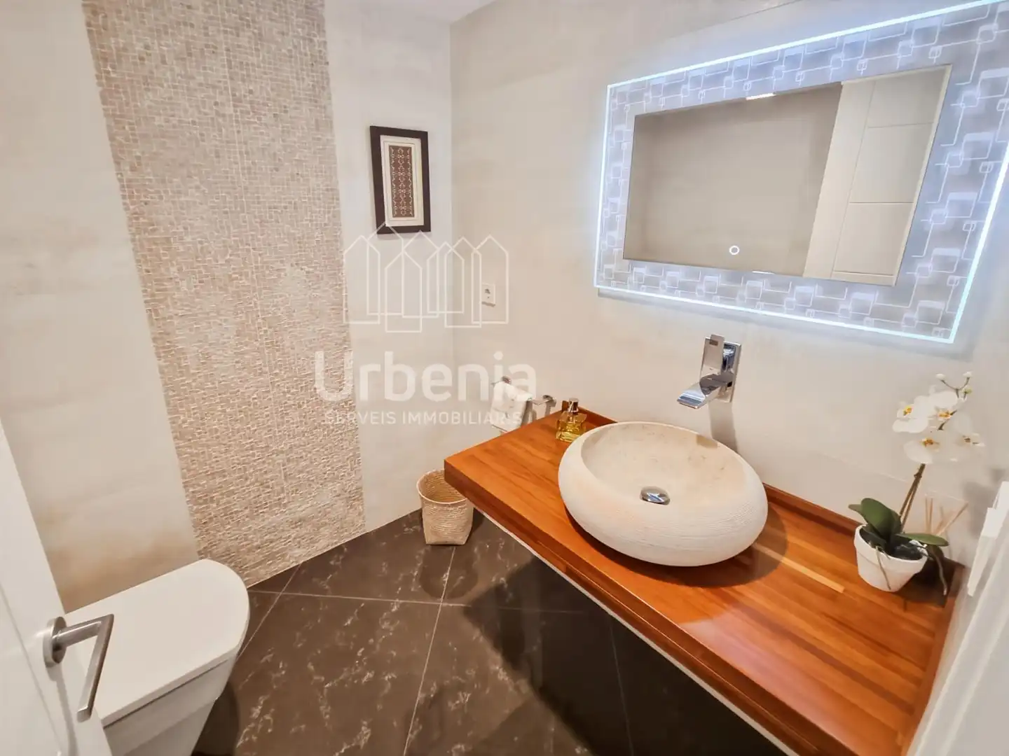 Bathroom of Houses for sale in Sant Andreu de Llavaneres  with Air Conditioner, Heating and Swimming Pool