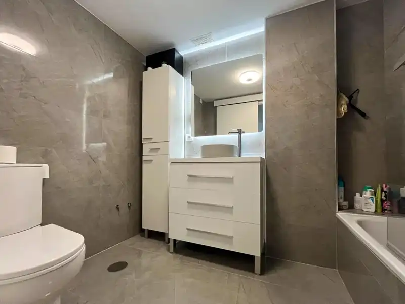 Flat for sale in Calle Pintor Soriano Quiros 4, imagen 13