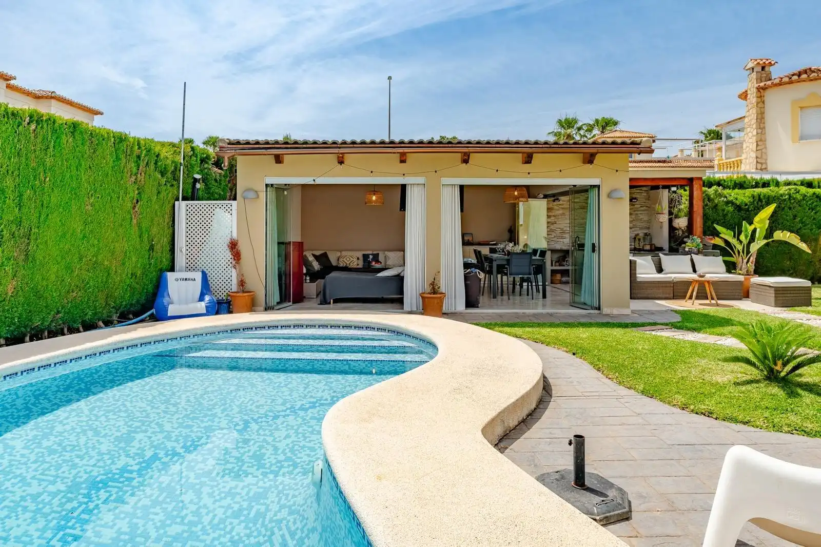 Casa o chalet de alquiler en Les Bovetes - La Felicidad