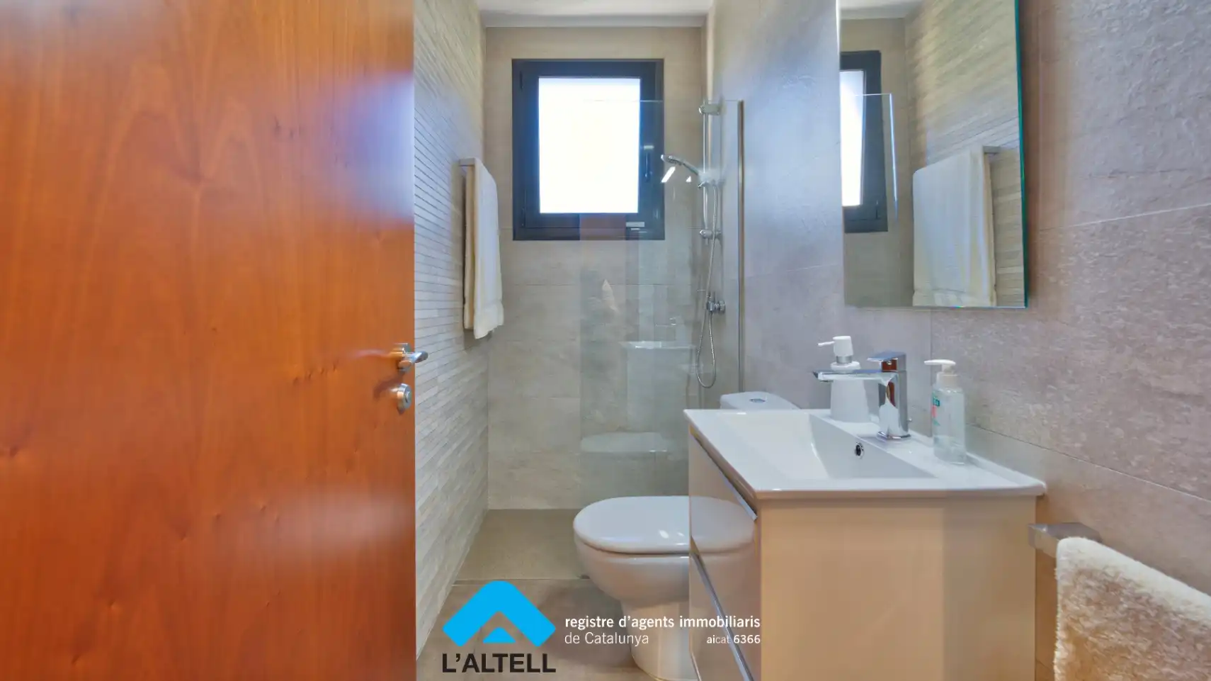 Baño de Casa o chalet en venta en L'Ametlla del Vallès con Aire acondicionado, Calefacción y Jardín privado
