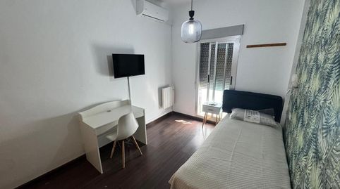 Foto 4 de Habitación en Carrer D'eugènia Viñes, El Cabanyal - El Canyamelar, Valencia Capital