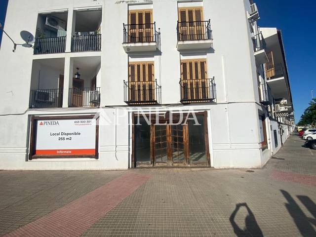 Local comercial en Alquiler en El Puig