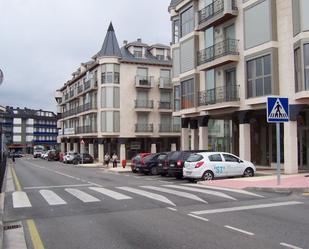 Vista exterior de Pis en venda en Suances amb Terrassa i Balcó