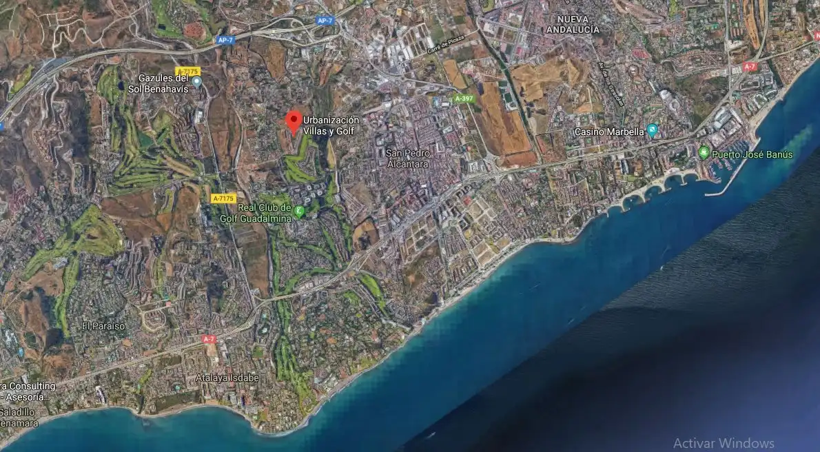 Vista exterior de Casa o chalet en venta en Marbella con Aire acondicionado, Calefacción y Jardín privado
